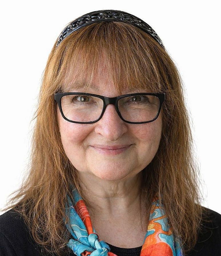 Winona Kent, mystery writer